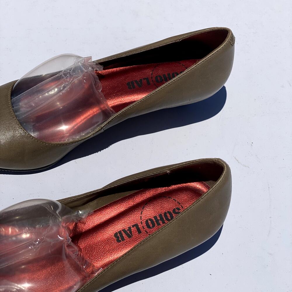 Shoe Lab Made in Brazil Leather Pointed Toe Taupe Wedge Kitten Heel Polished 7.5 - Picture 3 of 9
